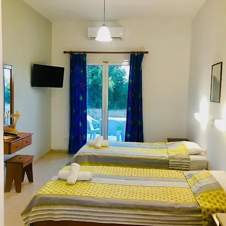 Guest house In Studio - Studio In Banos With Shared Swimming Pool