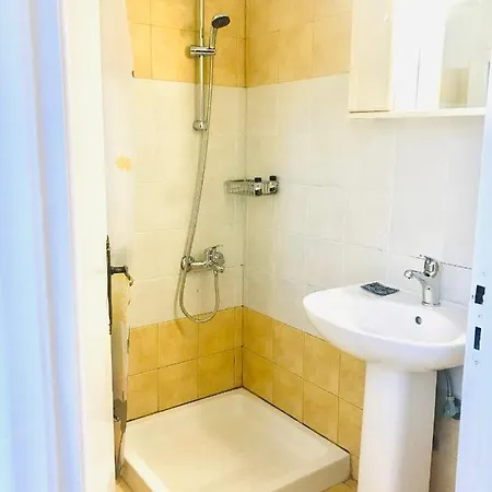 In Studio - Studio In Banos With Shared Swimming Pool Roda (Corfu)