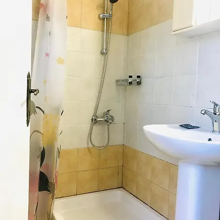 In Studio - Studio In Banos With Shared Swimming Pool * Roda (Corfu)