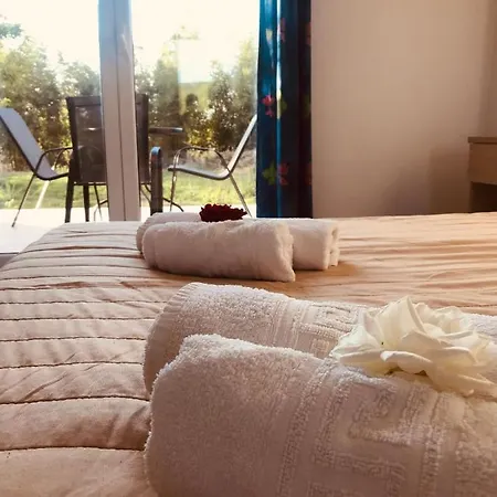 Guest house In Studio - Studio In Banos With Shared Swimming Pool *