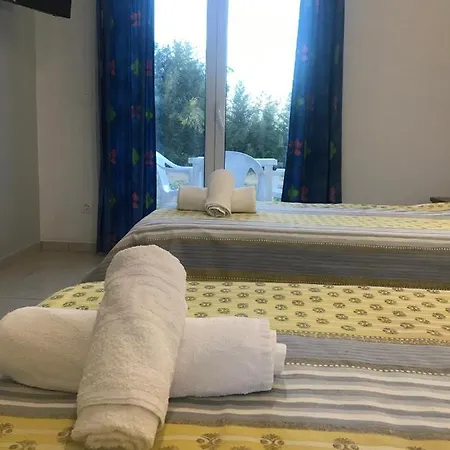 In Banos With Shared Swimming Pool *